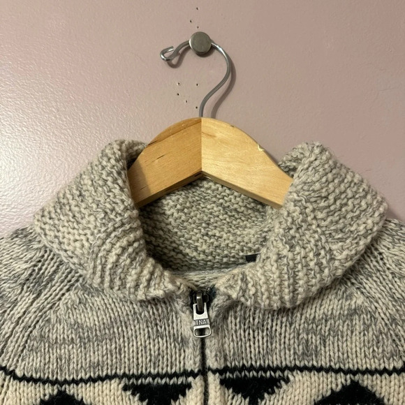 Aritzia TNA Sea  to Sky 100% Lambswool Sweater Women Size XS? - Picture 8 of 10